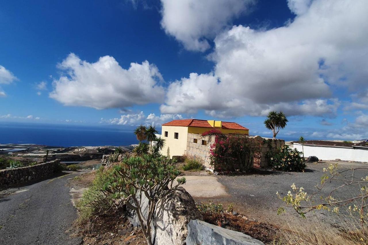 Sunny Island Retreat In Tejina De Isora Villa Guia de Isora  Exterior photo